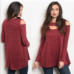 1 LEFT!! BEAUTIFUL SWEATER